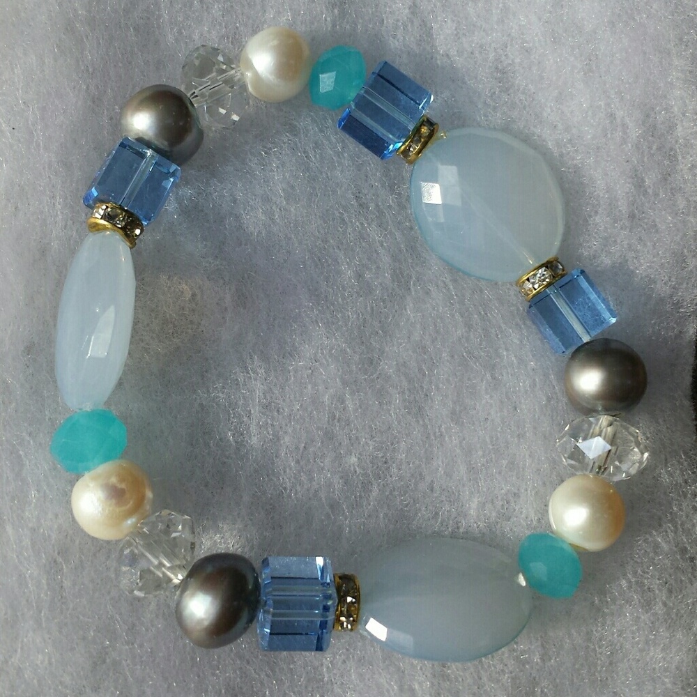 NIB sparkly bracelet